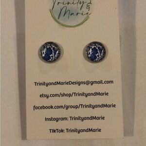 Blue Floral Round Stud Earrings